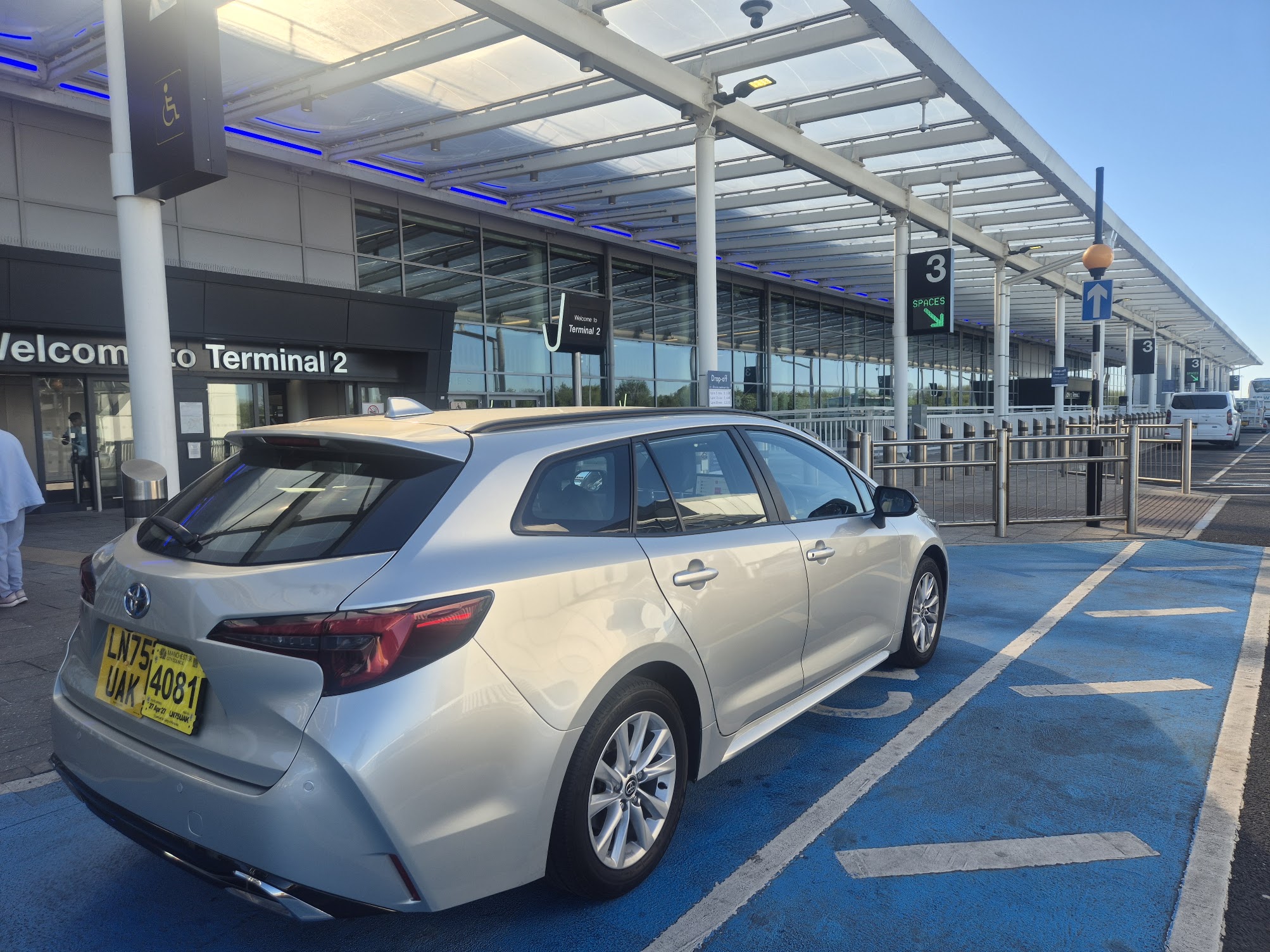 How Much Does an Airport Transfer Cost? UK Airport Taxi Price Guide
